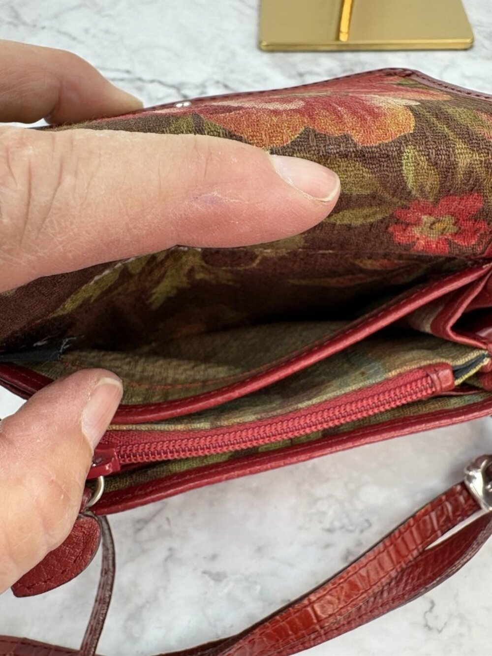 -Crossbody Wallet Purse Red Pebbled Leather Travel Festival Western Casual - Picture 8 of 12